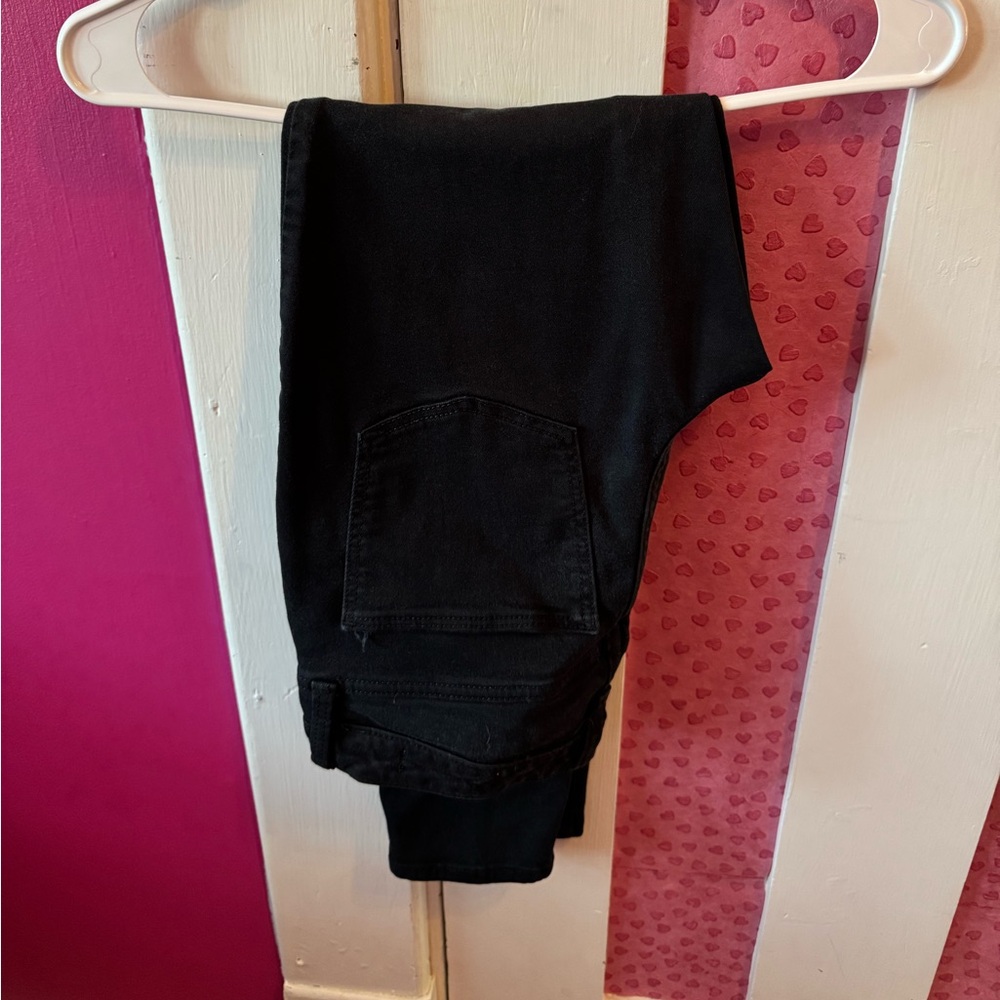 Black skinny jeans
